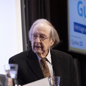 M. Rocher sur scène lors de son hommage.